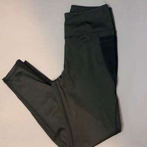 Black leggins with cute pocket nwt SHEIN